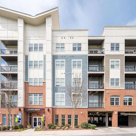 Urban 1Br In Uptown Area With Gym And Balcony Apartment Шарлът Екстериор снимка